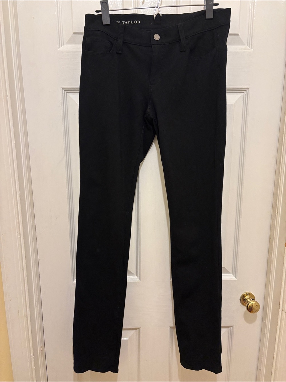Ann Taylor Black Slim Straight 5-pocket pants